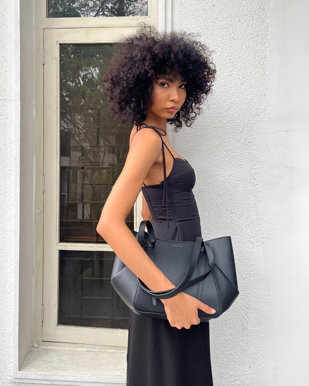 The Roselle - Black