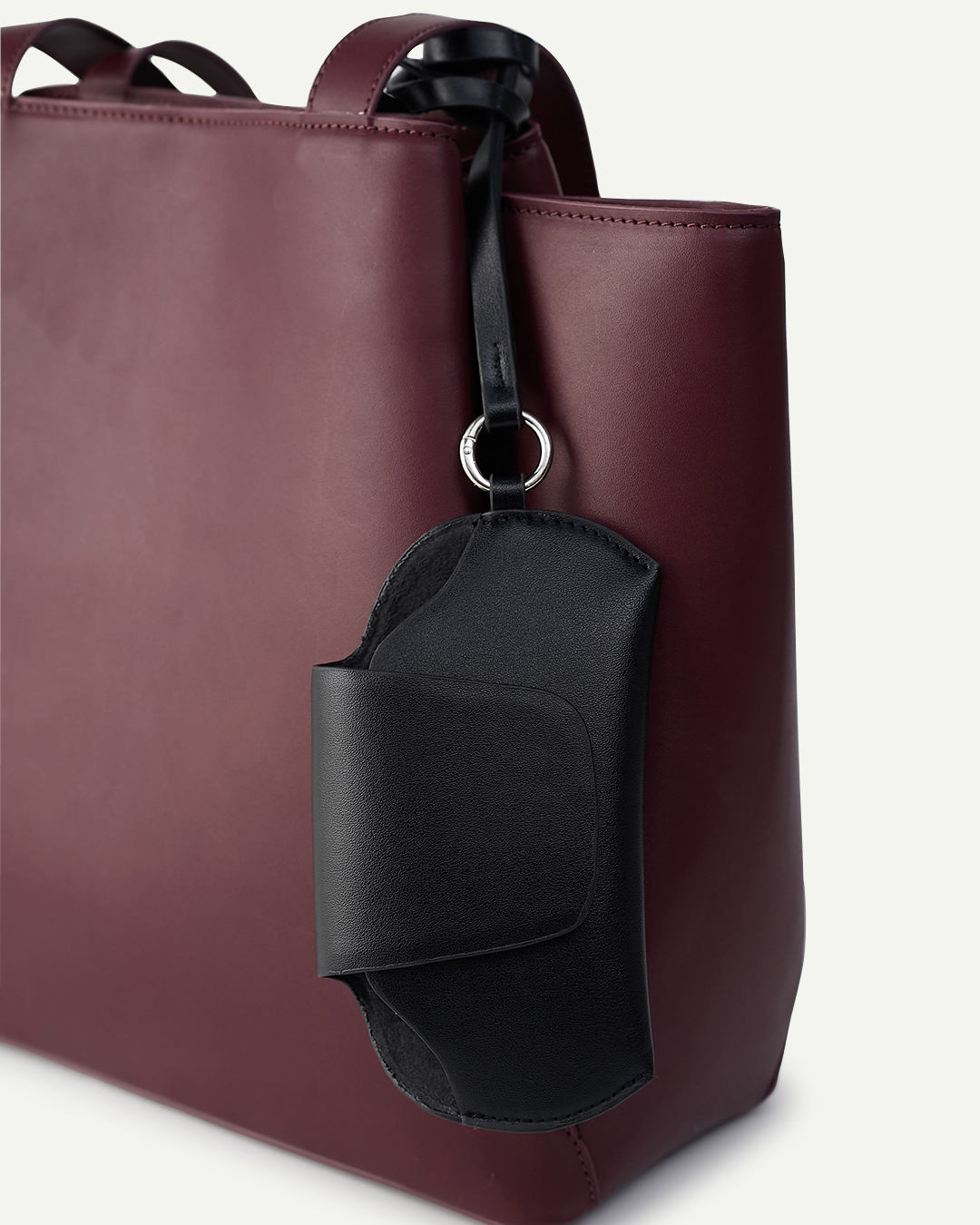 Sunglass holder- Black